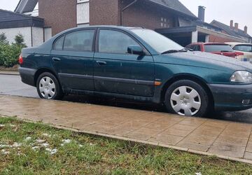 Toyota Avensis 183.790 km 2.250 &euro; Münster 48157