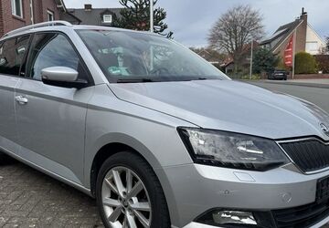 Skoda Fabia 64.929 km 9.700 &euro; Sassenberg 48336