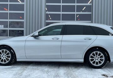 Mercedes-Benz 220 153.500 km 17.000 &euro; Ahlen 59229