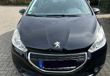 Peugeot 208 105.000 km 6.000 &euro; Rosendahl 48720