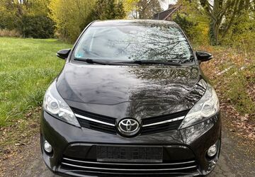 Toyota Verso 124.040 km 9.999 &euro; Nottuln 48301