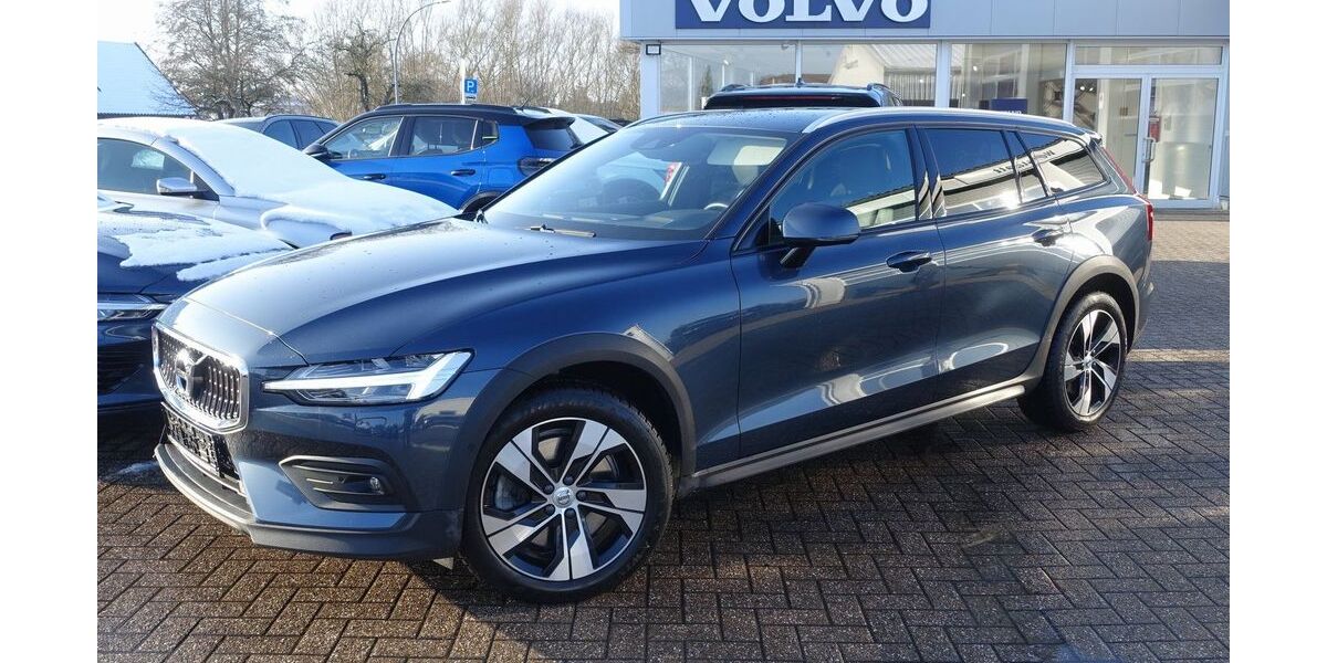 Volvo V60 Cross Country 56.600 km 30.900 &euro; Warendorf 48231