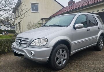 Mercedes-Benz ML 270 103.500 km 8.500 &euro; Warendorf 48231
