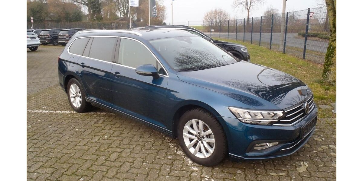 VW Passat Variant 41.200 km 27.979 &euro; Rosendahl 48720