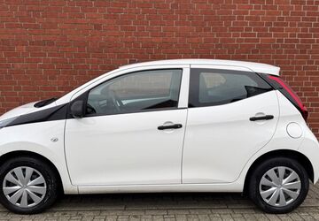 Toyota Aygo (X) 105.000 km 7.450 &euro; Nottuln-Appelhülsen 48301