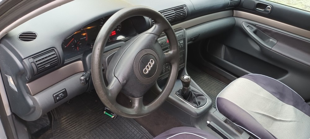 Audi A4 220.000 km 1.200 &euro; Ahlen 59227