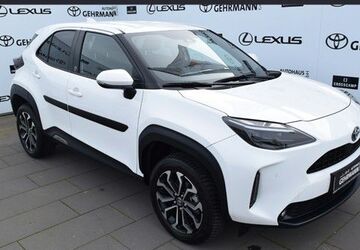 Toyota Yaris Cross 11.500 km 24.490 &euro; Nottuln bei Münster 48301