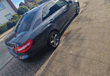 Mercedes-Benz E 220 188.000 km 13.000 &euro; Ahlen 59227
