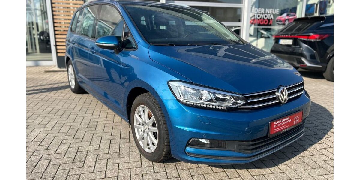 VW Touran 142.637 km 16.950 &euro; Steinfurt-Borghorst 48565