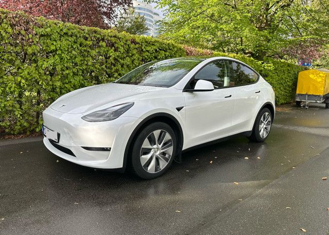 Tesla Model Y 55.500 km 34.900 &euro; Münster 48149