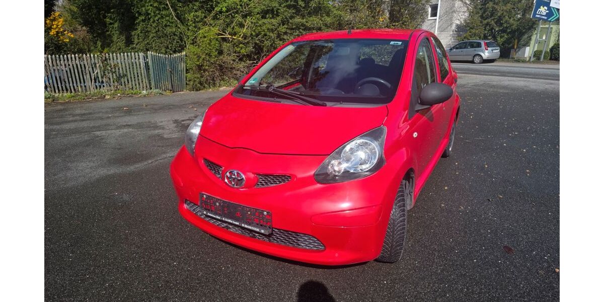 Toyota Aygo (X) 87.000 km 2.499 &euro; Nottuln 48301