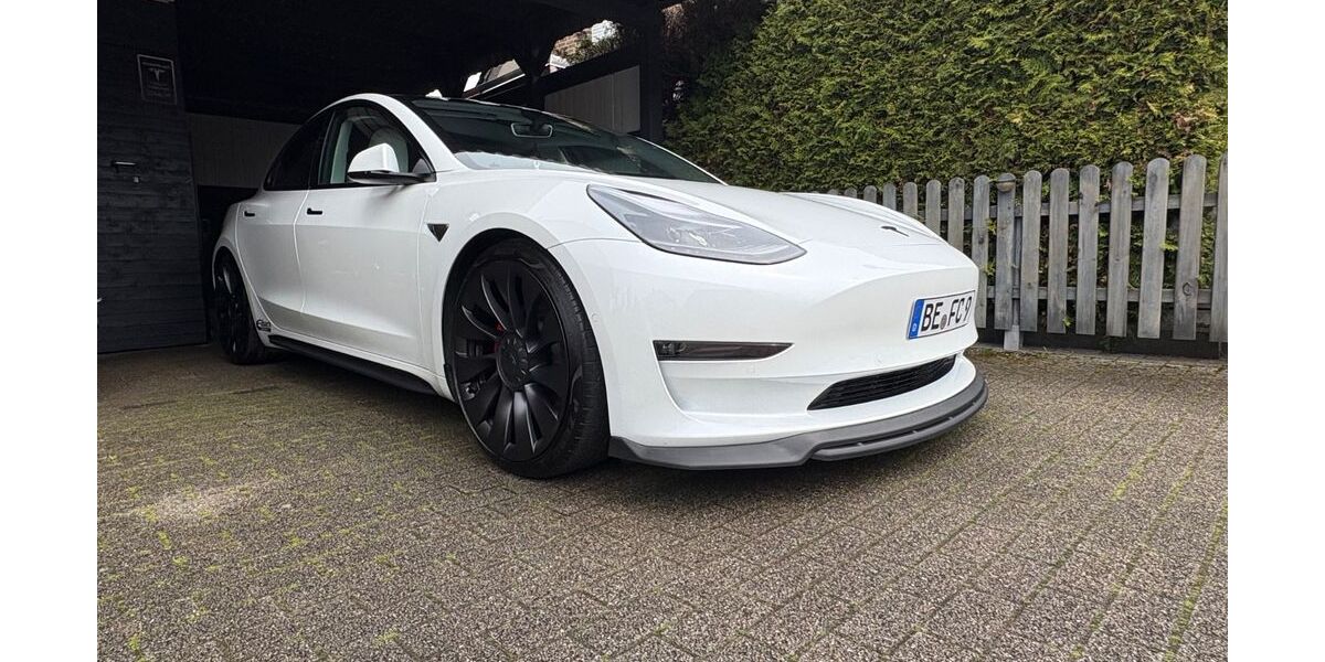 Tesla Model 3 38.500 km 29.700 &euro; Füchtorf 48336