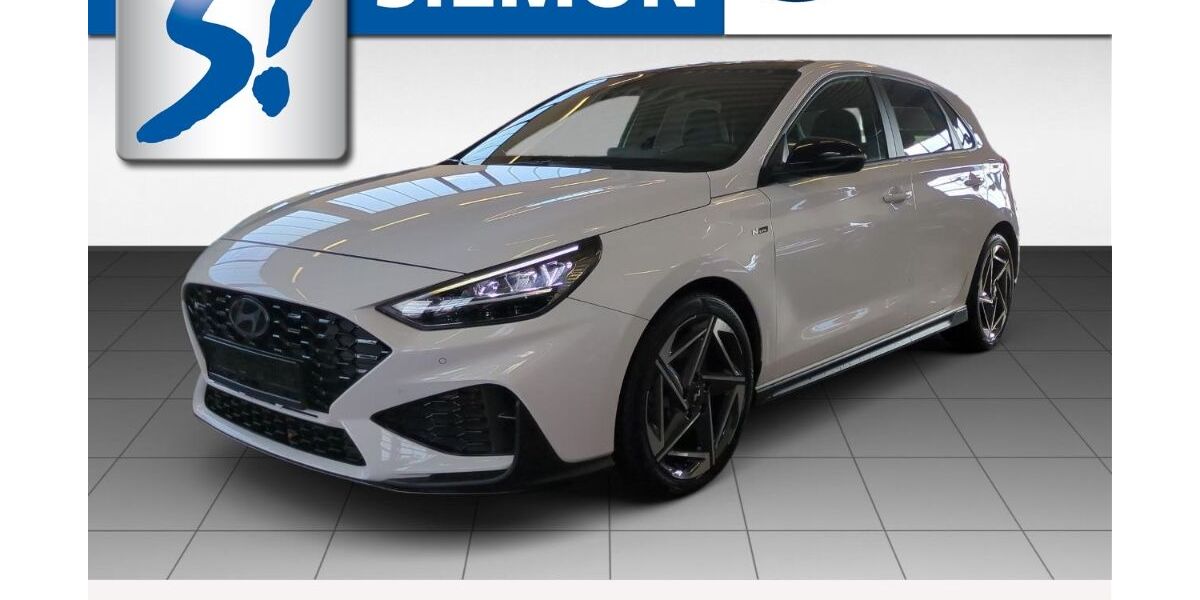 Hyundai i30 24.431 km 21.330 &euro; Warendorf 48231