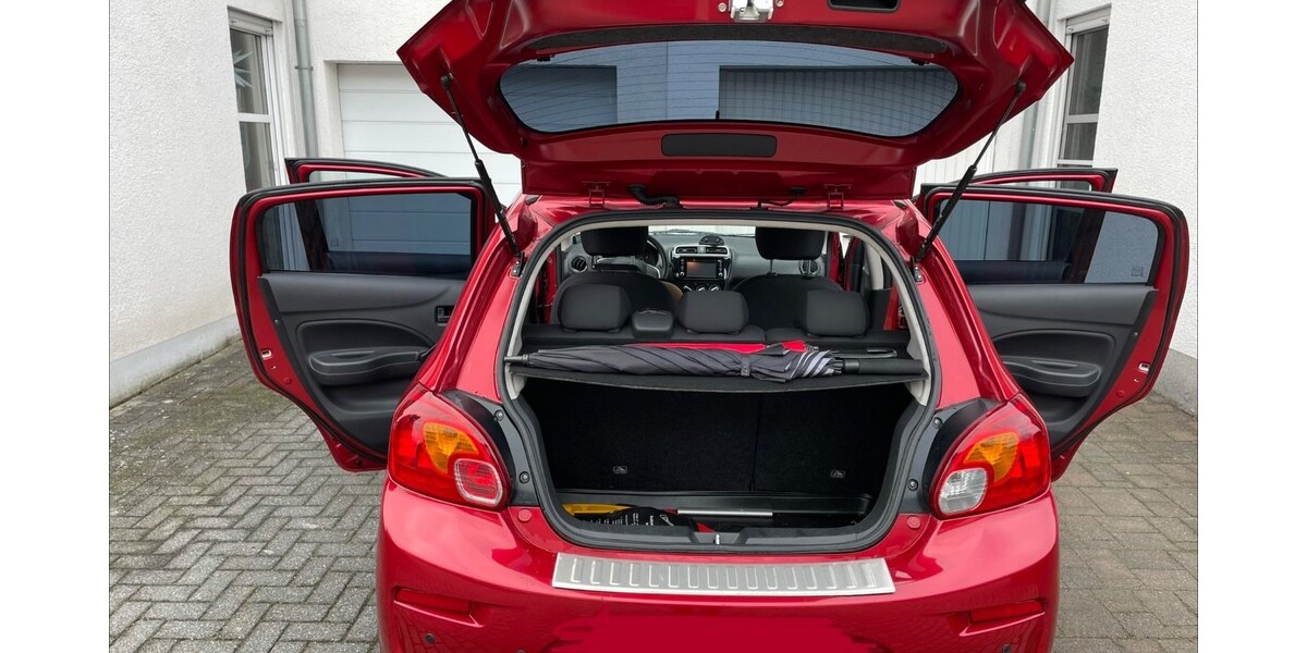 Mitsubishi Space Star 82.300 km 5.800 &euro; Ahlen 59227