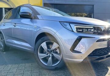 Opel Grandland (X) 14.137 km 27.425 &euro; Steinfurt 48565